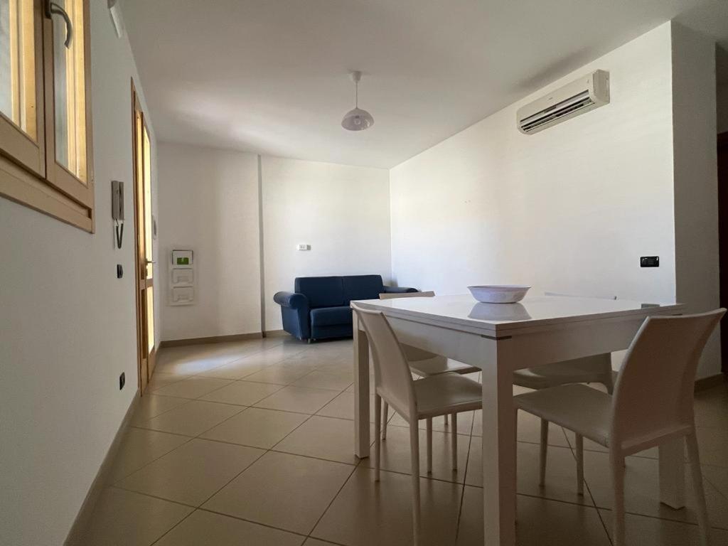 Rosmini Apartment - Parcheggio-Veranda - Baia Verde - Lido - By Click Salento Галиполи Екстериор снимка