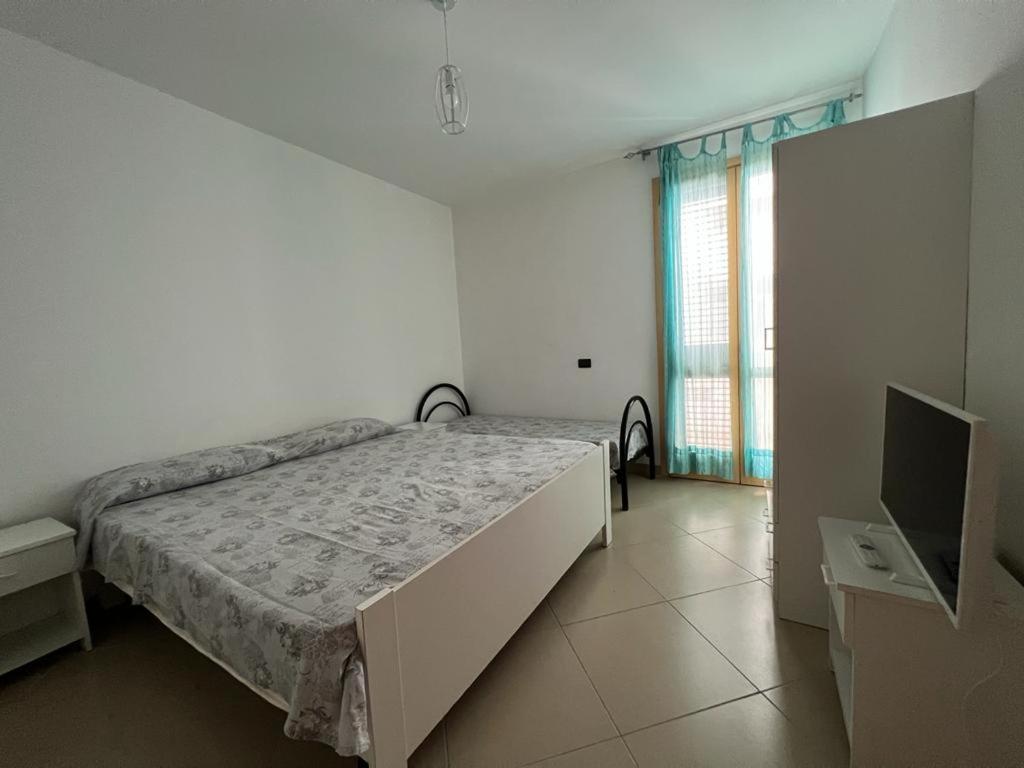 Rosmini Apartment - Parcheggio-Veranda - Baia Verde - Lido - By Click Salento Галиполи Екстериор снимка