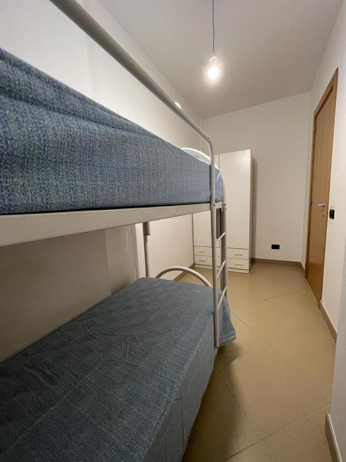Rosmini Apartment - Parcheggio-Veranda - Baia Verde - Lido - By Click Salento Галиполи Екстериор снимка