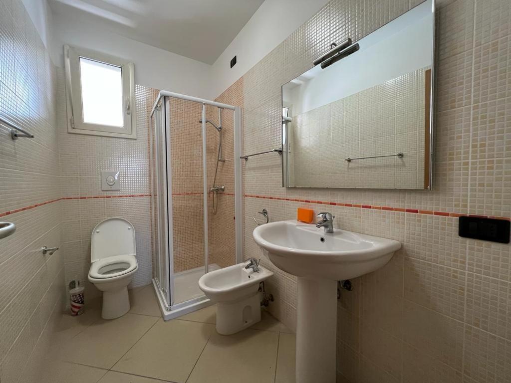 Rosmini Apartment - Parcheggio-Veranda - Baia Verde - Lido - By Click Salento Галиполи Екстериор снимка
