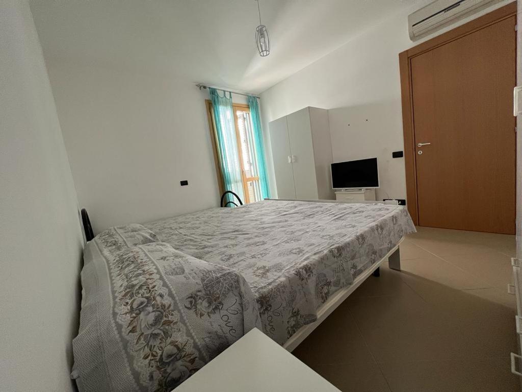 Rosmini Apartment - Parcheggio-Veranda - Baia Verde - Lido - By Click Salento Галиполи Екстериор снимка